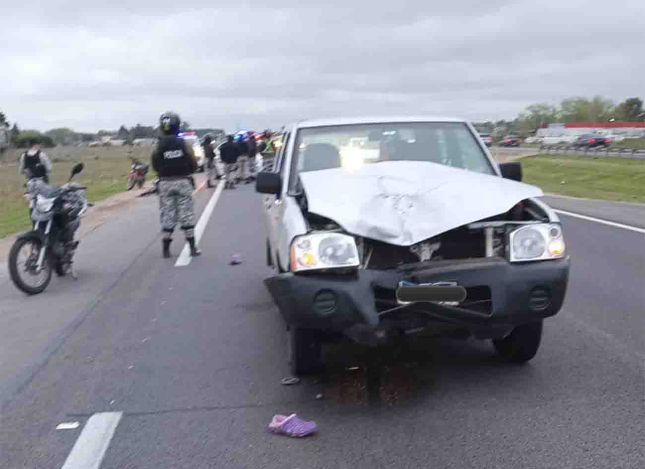 Adolescente Fue Embestida Por Una Camioneta Mientras Caminaba Con Su