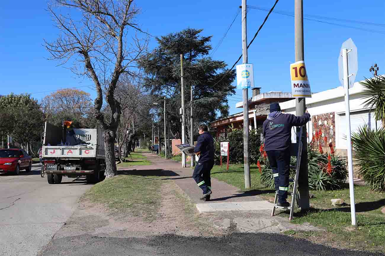 Retiran Carteler A De Propaganda Pol Tica En Piri Polis Rbc Am