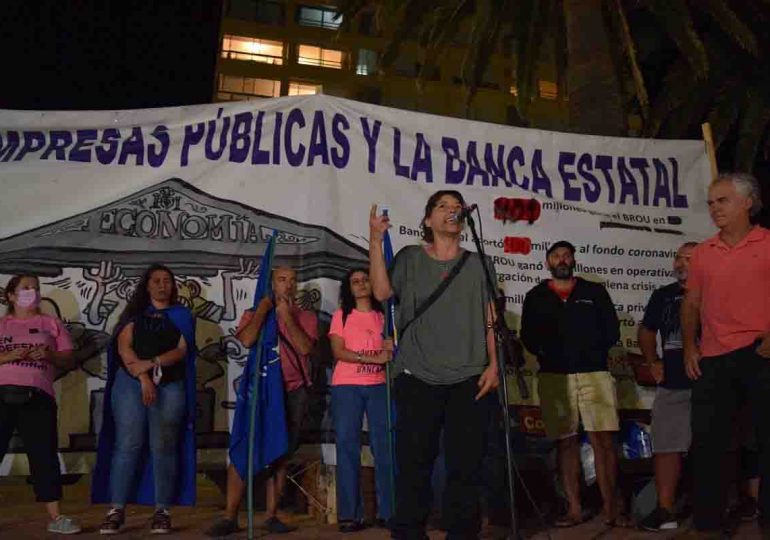 AEBU Banca Oficial realizó su “marcha de la resistencia” en Punta del Este