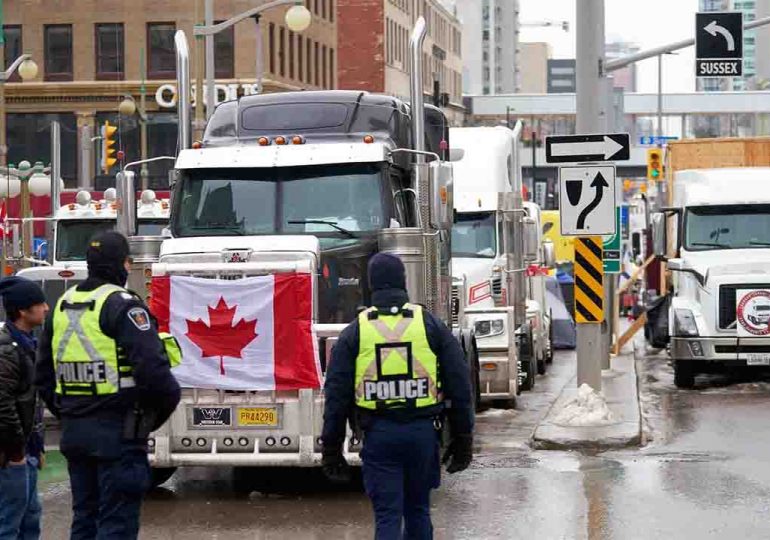 La protesta de los camioneros antivacunas de Canadá se contagia por el mundo