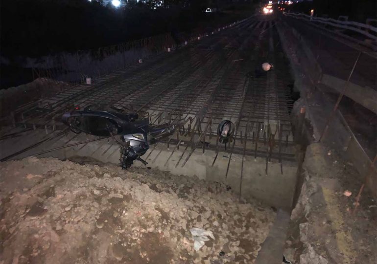 Motociclista alcoholizado se accidentó sobre un puente en reparación en Ruta 5