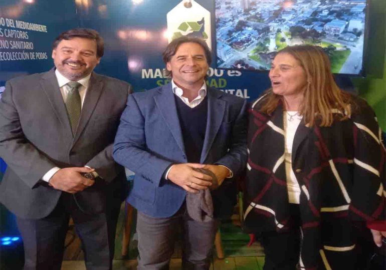 Presidente Lacalle y Vicepresidenta Argimón, visitaron stand de Maldonado