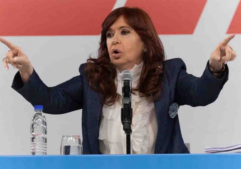 Cristina Kirchner repartió críticas y advertencias a varios referentes del Gobierno y el oficialismo