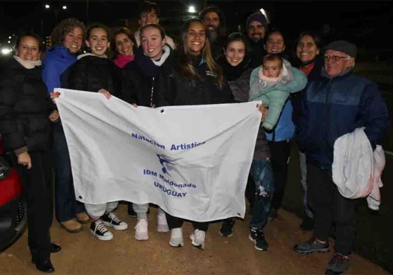 Cálido recibimiento a Clara De León tras su participación en mundial de Budapest