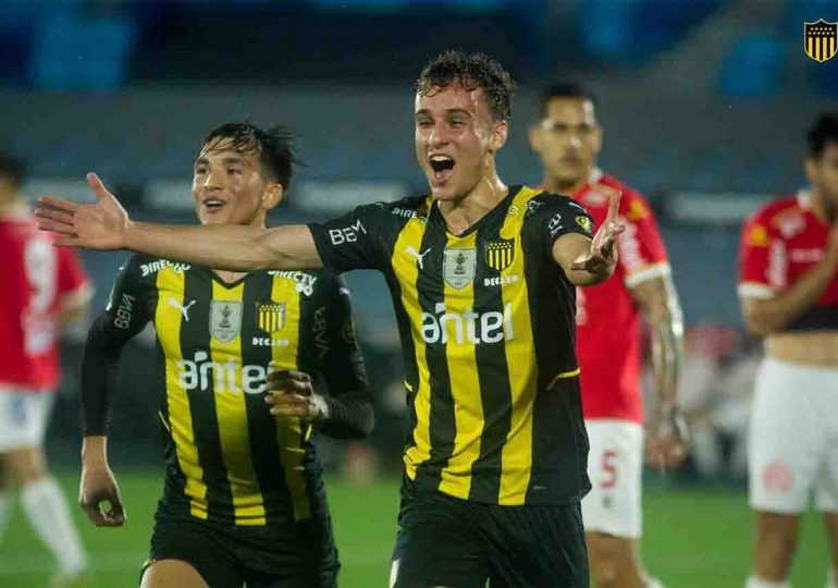 Peñarol le ganó 2:0 a Rentistas, en el Estadio Centenario