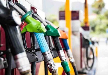 Ejecutivo mantiene precios de combustibles en diciembre 