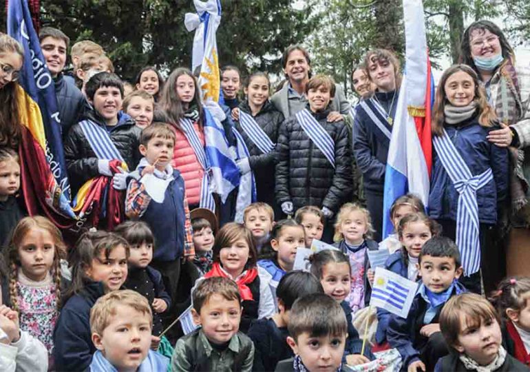 Lacalle Pou participó en acto conmemorativo del 126.° aniversario de fundación de Los Cerrillos