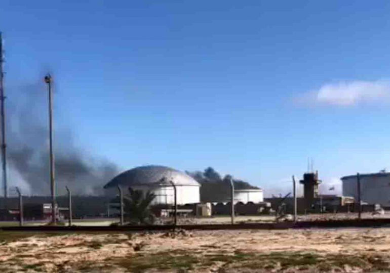 Principio de incendio en uno de los tanques de la Boya Petrolera de José Ignacio