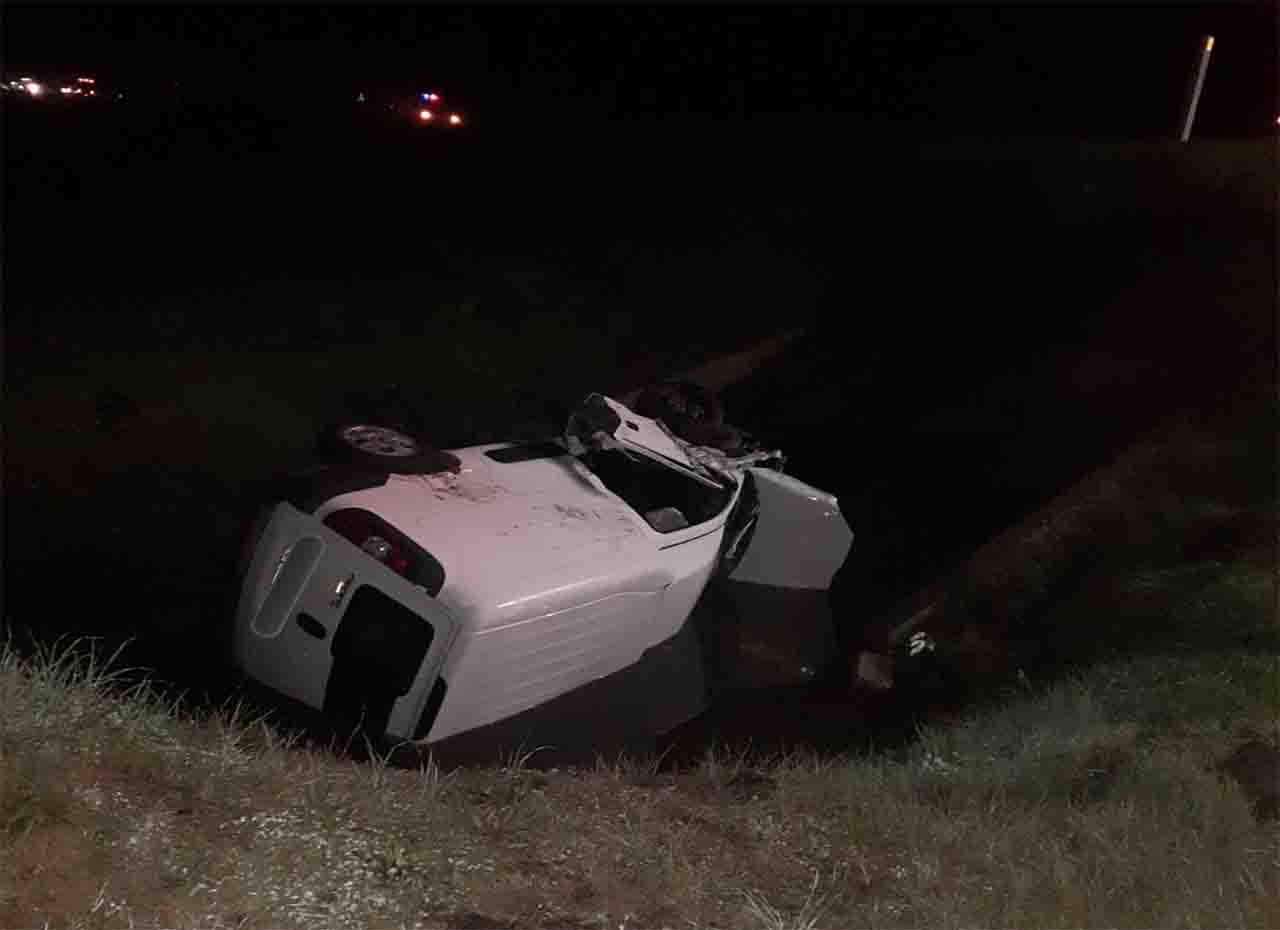 El conductor de una camioneta murió tras chocar frontalmente con un ómnibus