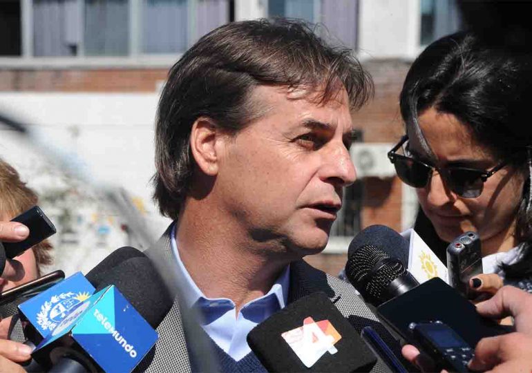 Lacalle Pou reconoció que flexibilización de normativa antitabaco fue un pedido que hizo la empresa Montepaz al Ministerio de Industria