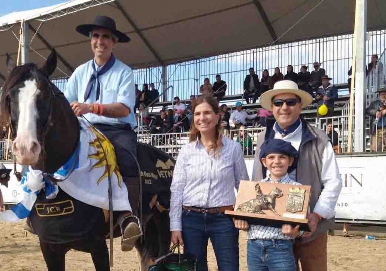 Maldonado presente en la premiación de la final del Freno de Oro durante la 45ª edición de Expointer