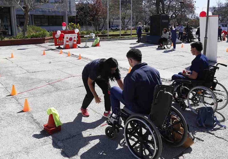 Se conmemoró el Día Internacional de la Lesión Medular en la explanada del Edificio Comunal