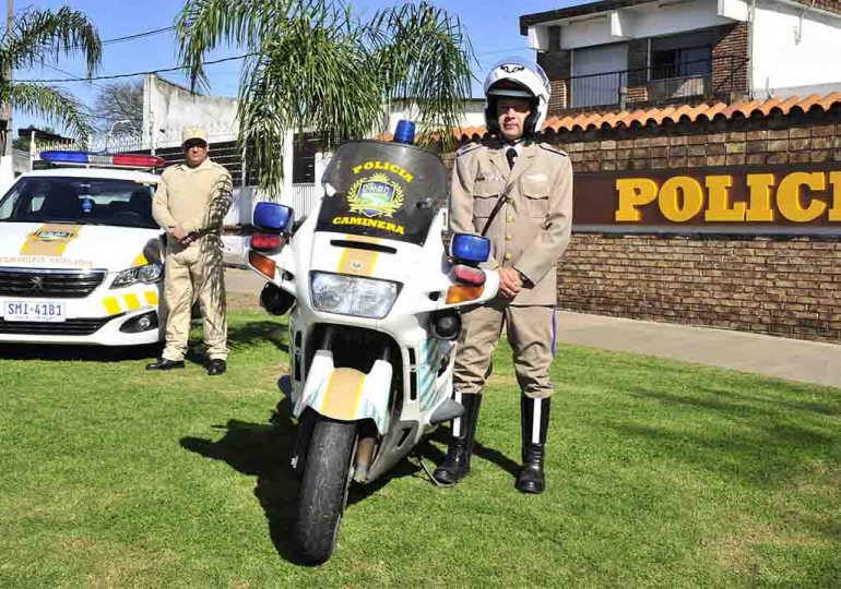 Antía y Darío Pérez participaron junto a Lacalle de Aniversario de Caminera