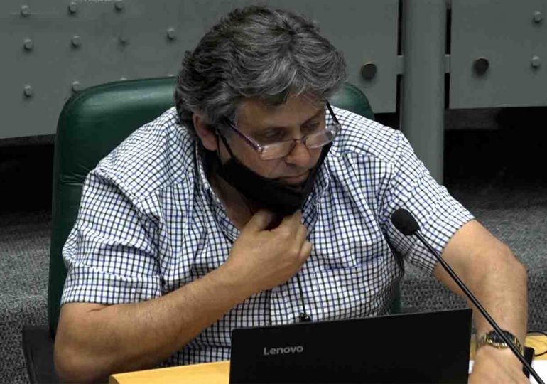 Coordinadora Tránsito del Municipio de Piriápolis denunciada por “acoso laboral” | "no hay pruebas contundentes para formar una pre-investigadora", dijo el edil Perdomo