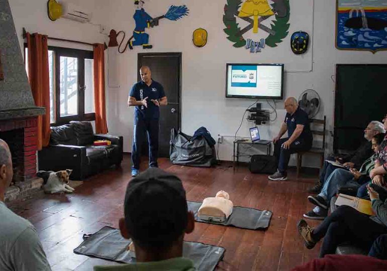 Guardavidas y Bomberos ofrecieron capacitación a personal de pista y pilotos de competición