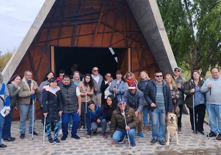 IDM celebró el Día del bastón blanco con una salida recreativa