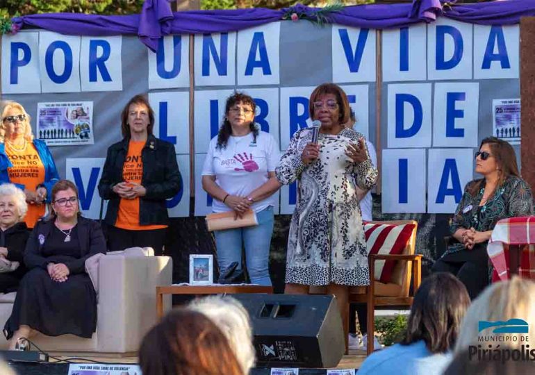 Piriápolis conmemoró el Día Internacional de la Eliminación de la Violencia contra la Mujer