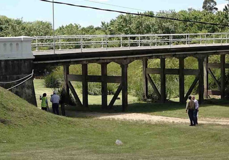 Puente de San Carlos fue inspeccionado por técnicos y se encuentra en buenas condiciones