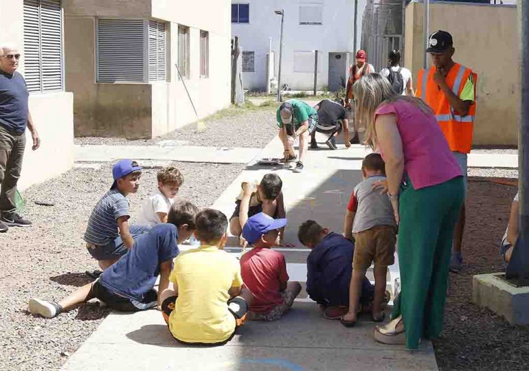 Jornada de integración y arte en el Complejo Habitacional Los Tocones