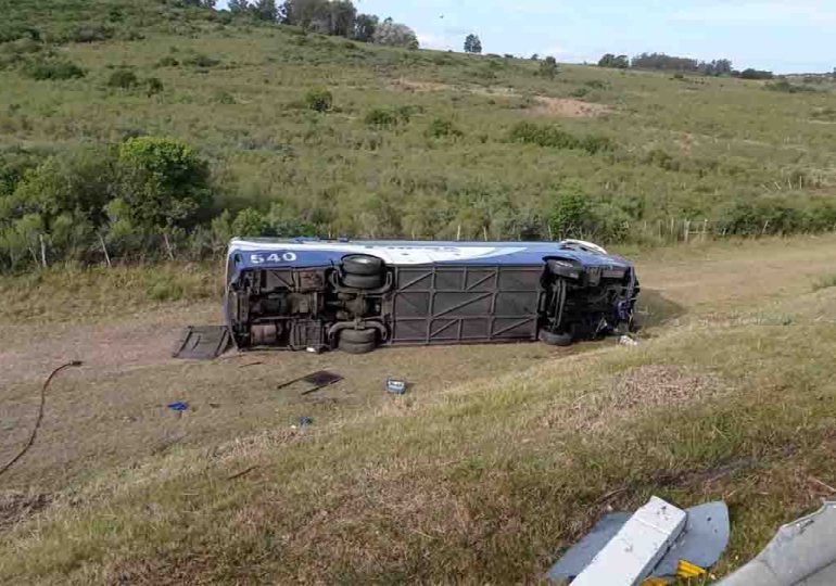 Volcó un ómnibus de COPSA en ruta 9 | un muerto y 20 heridos