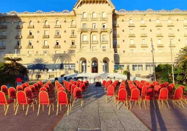 Piriápolis celebra sus 135 años con una gran fiesta en las Escalinatas del Argentino Hotel