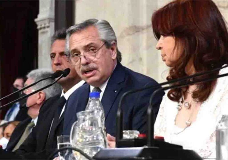 Alberto Fernández encabeza la Asamblea Legislativa junto a Cristina Kirchner