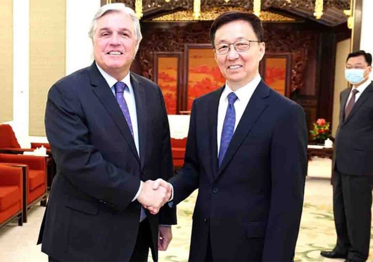 Uruguay y China firmaron memorando para crear grupo de trabajo y profundizar inversiones