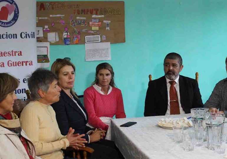 La ONG Juana Guerra recibió donación de equipamiento profesional destinado al lavadero, vivero y otras áreas del centro