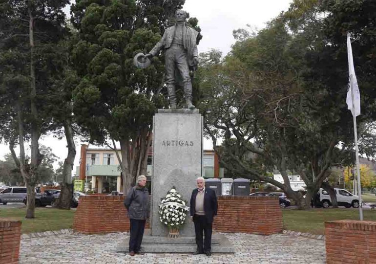 IDM conmemoró el 198° aniversario del Desembarco de los Treinta y Tres Orientales