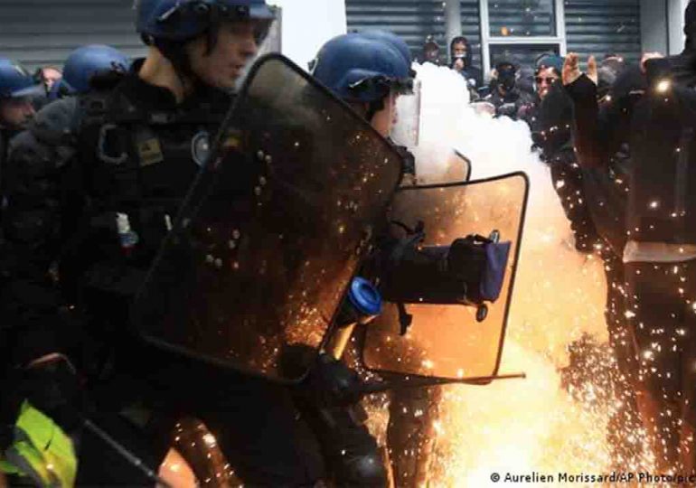 El Primero de Mayo dejó más de cuatrocientos policías heridos en Francia