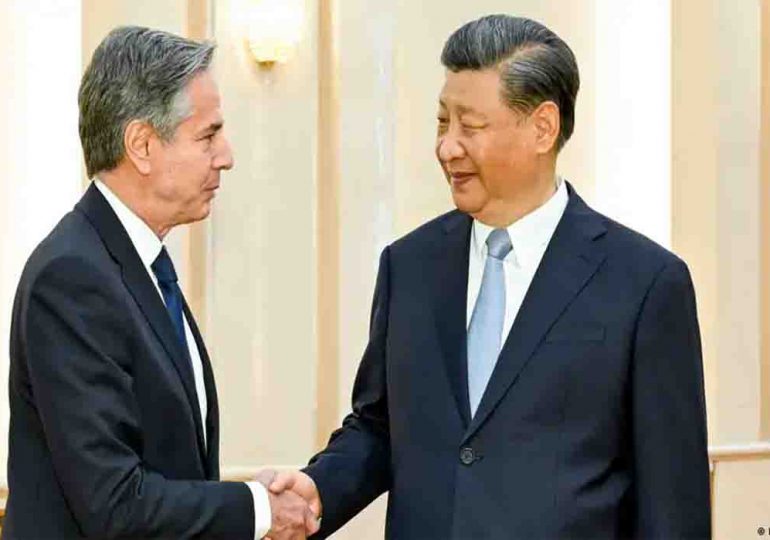 Xi y Blinken se reúnen para mejorar vínculo China - EE.UU.