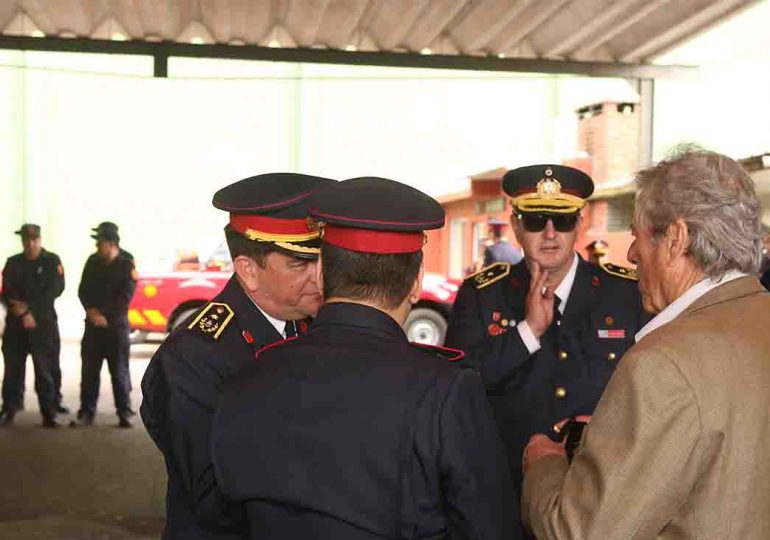 Antía acompañó cambio de autoridades del Destacamento de Bomberos de Maldonado