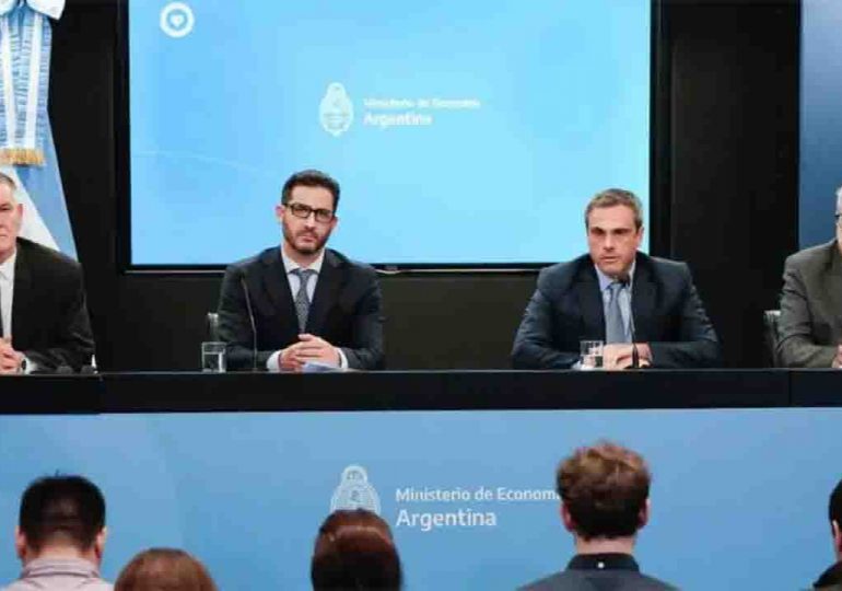 En Argentina, renuevan acuerdos de precios por 90 días y habrá medidas de "alivio fiscal" a empresas