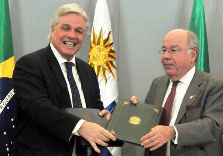 Uruguay y Brasil declararon binacional al aeropuerto de Rivera