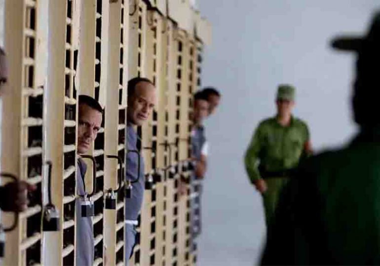 Cuba arresta a 17 ligados a red de reclutamiento para Rusia