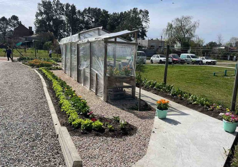 Quedó inaugurada huerta educativa en el Centro Comunal de barrio Lausana