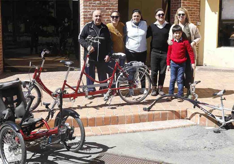 Usuarios del Campus y Políticas Inclusivas recibieron bicicletas adaptadas