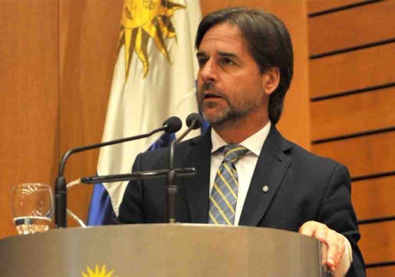 Lacalle Pou en Plenario de Municipios: “Atrás de una causa justa están los alcaldes”