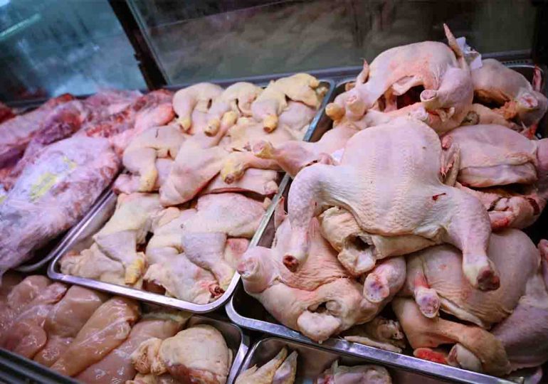 Carnicerías alertan por suba del pollo y faltante de stock