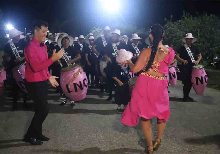 Gregorio Aznárez volvió a disfrutar de su desfile de carnaval