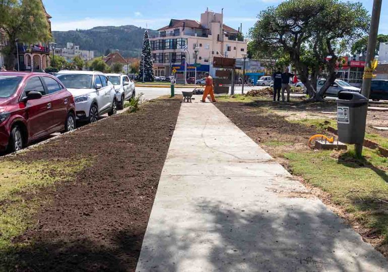 Plaza Guernica de Piriápolis se transforma en un espacio público más seguro, accesible y atractivo