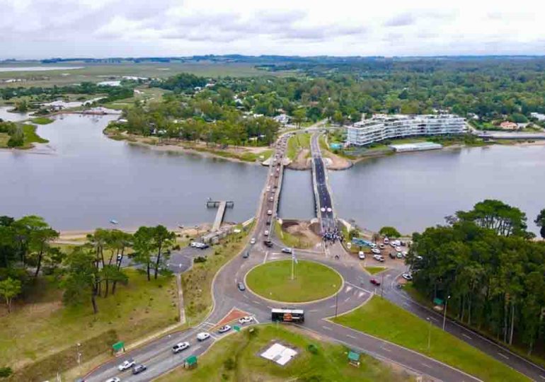 Casi 190 mil vehículos pasaron por el Puente de la Barra entre el 29 y el 1