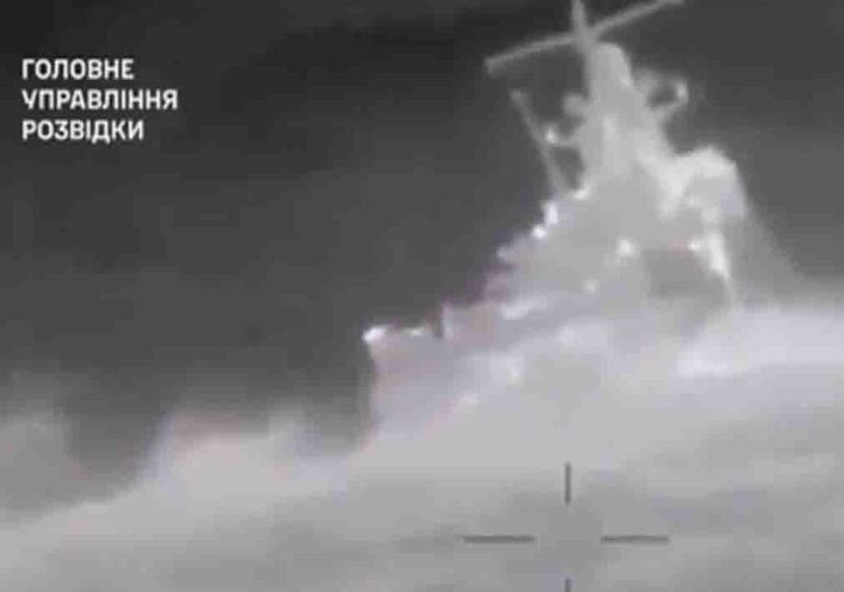 Ucrania afirma haber destruido un navío de guerra ruso