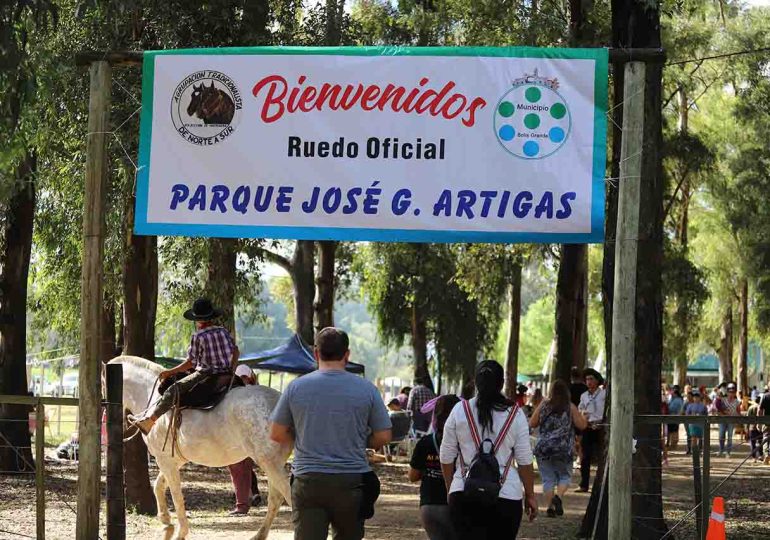 Cientos de personas disfrutaron de una nueva edición del festival criollo “Aznárez Canta”