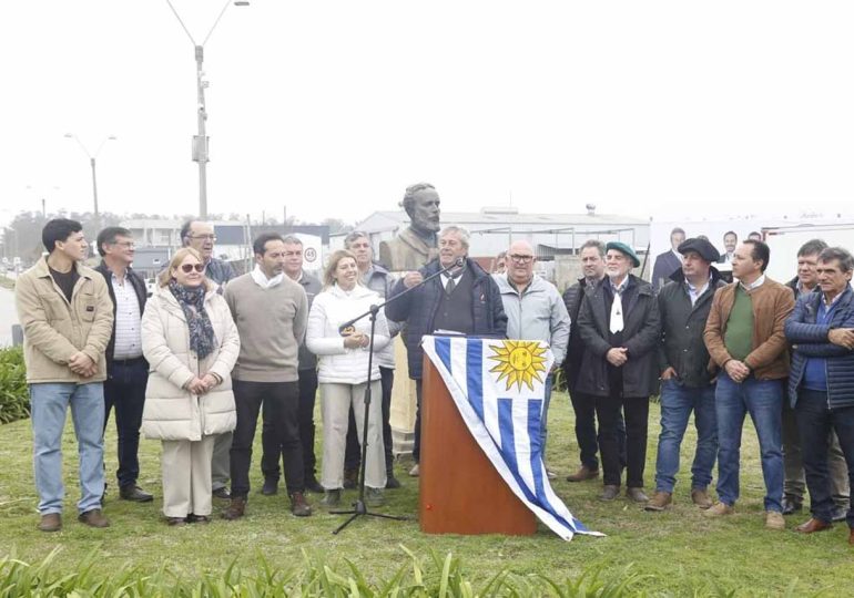 Antía dijo que el país está en riesgo y La opción es hacia adelante o el ejemplo Venezuela