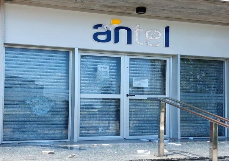 Hombre detenido tras causar daños en local de ANTEL en Piriápolis