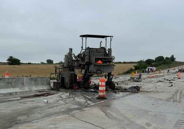 Conductor fallece en choque contra máquina vial en Ruta 5, km 115