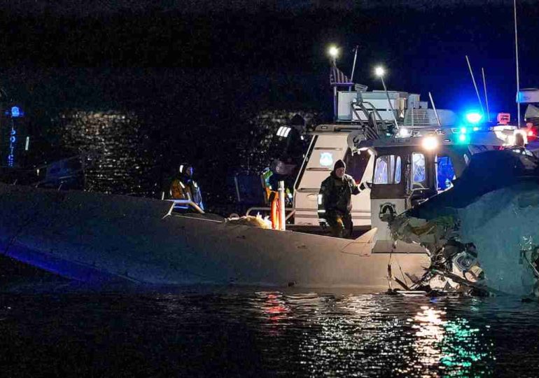 No hay supervivientes en la tragedia aérea en Washington D.C