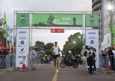 Kevin Genes y Anastasia Kirillov brillaron en la 5K de la Corrida San Fernando