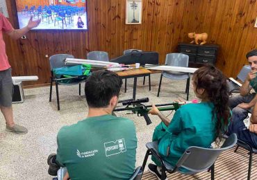 Veterinarios de la ECFA se capacitaron para la utilización de equipamiento especial